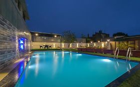 Mountain Majesty Villa By Tropicana Stays Lonavala India